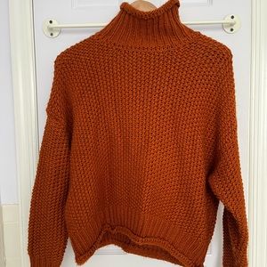 Chunky Cable Knit Turtleneck Sweater in Rust Color size S